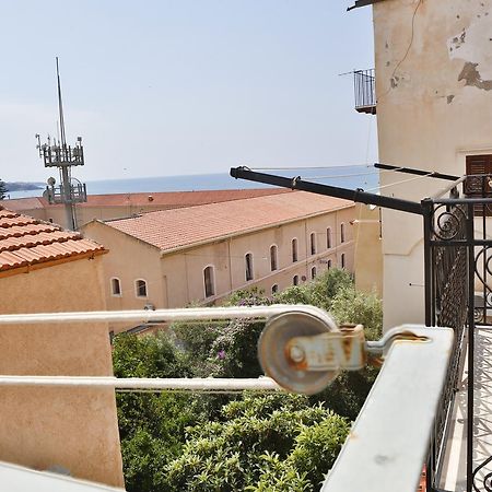 Palazzo Melnis Acomodação com café da manhã Cefalù Exterior foto