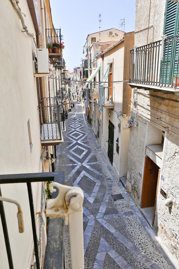 Palazzo Melnis Acomodação com café da manhã Cefalù Exterior foto